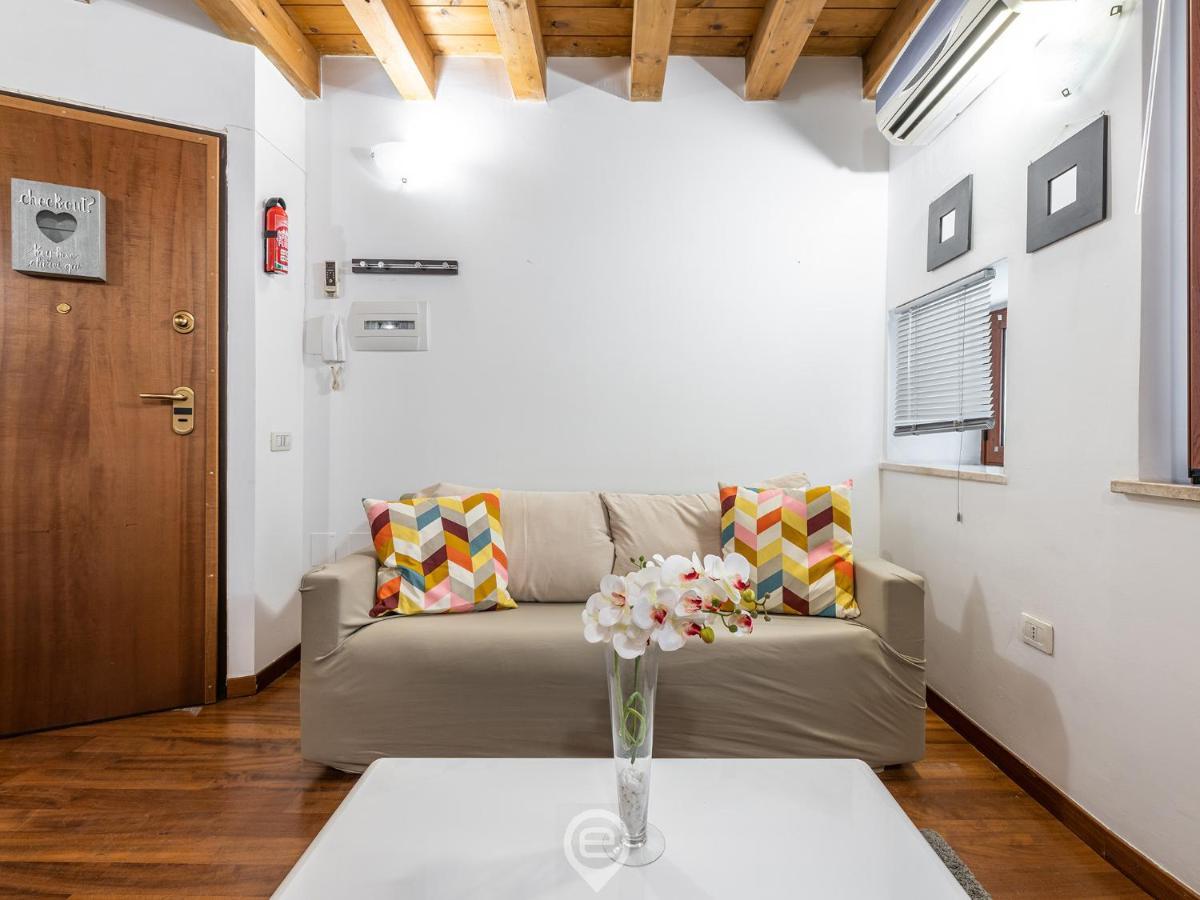 Arquer 22 - Marina District *